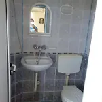 семеен бостън Hotel 2*