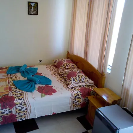 Hotel семеен бостън 2*