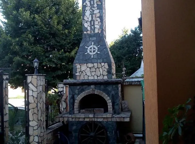 Hotel семеен бостън 2*