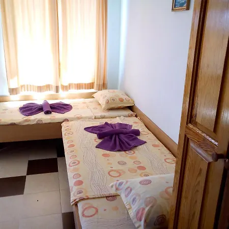 호텔 семеен бостън