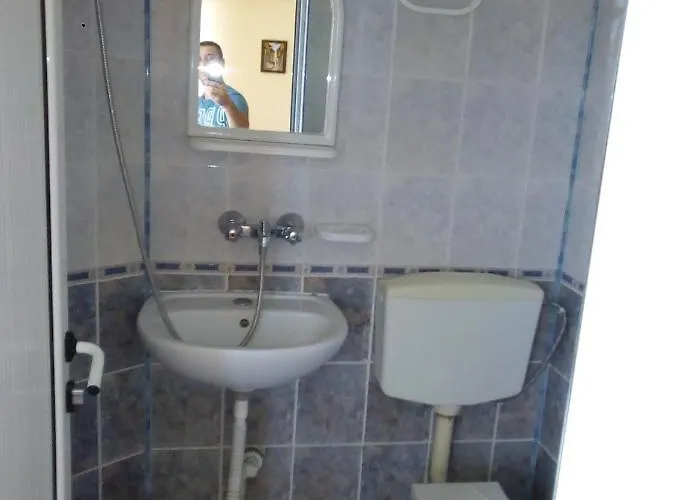 семеен бостън فندق 2*