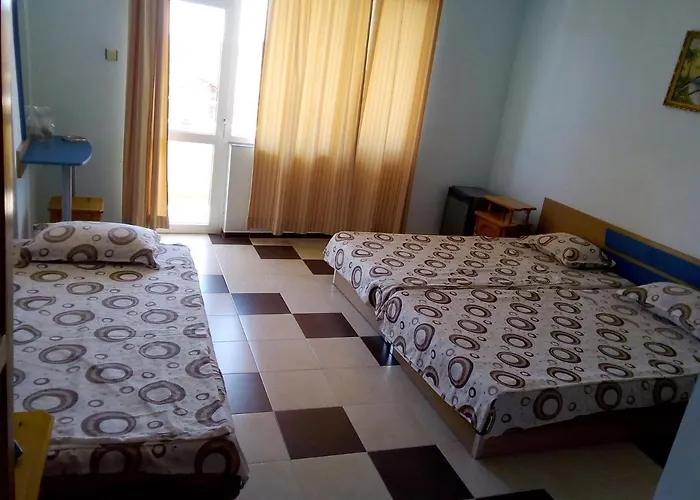 семеен бостън